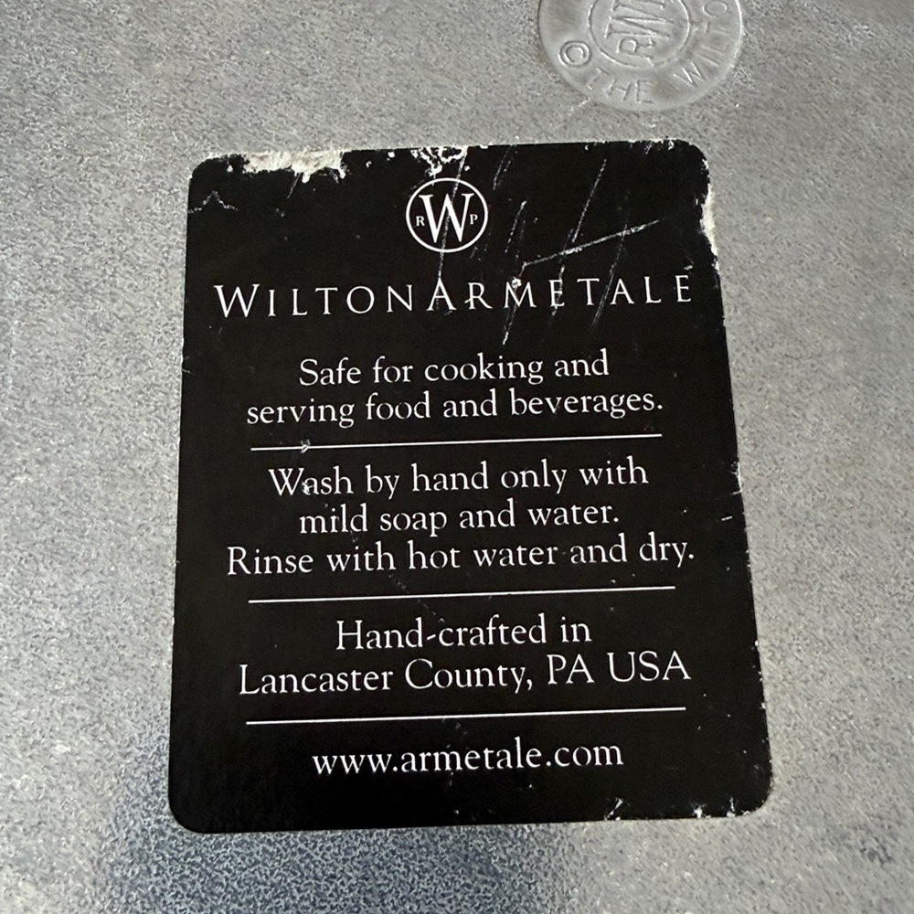 GUC~Large Wilton Armetale Silver Oval Serving Tray W/ Scalloped Detailed Edges - Picture 7 of 8